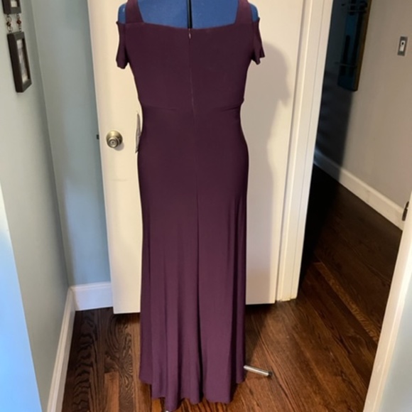 Women's Plum Long Evening Gown Size 14P - Picture 4 of 6